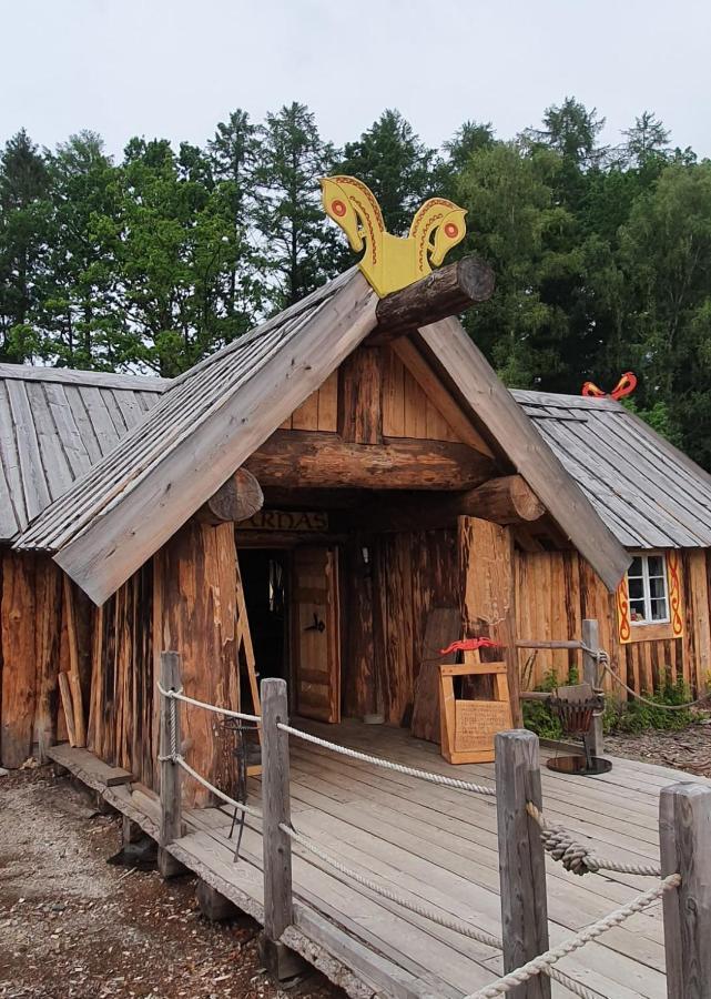 Vittfarnas Hird Vikingaby Sosdala Exterior foto